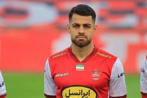 پور علی گنجی در تمرین پرسپولیس
