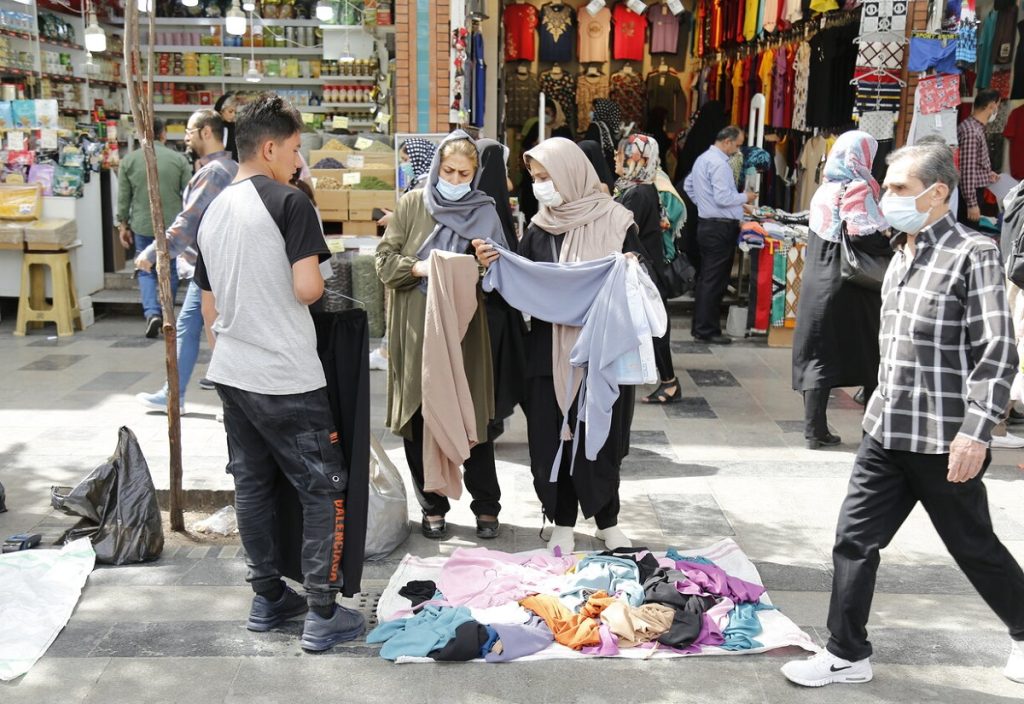 کشف حجاب و اقتصاد ایران