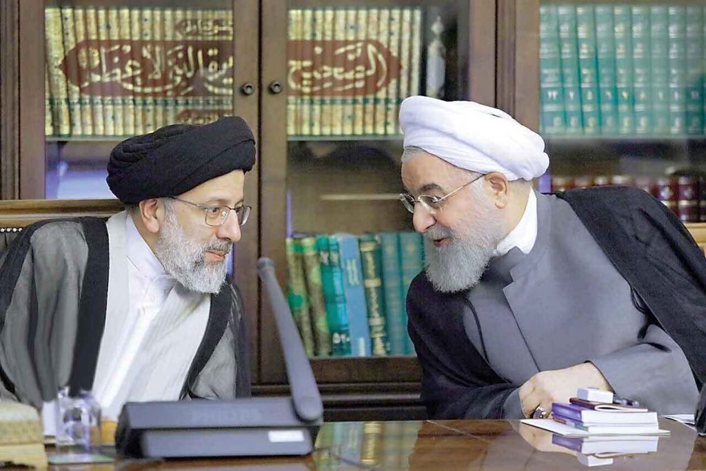 مقایسه روحانی و رئیسی